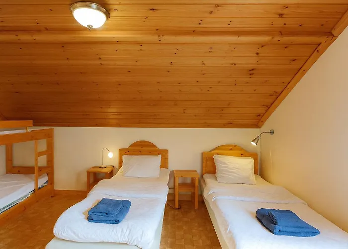 Skalsjoegarden Timber Lodge